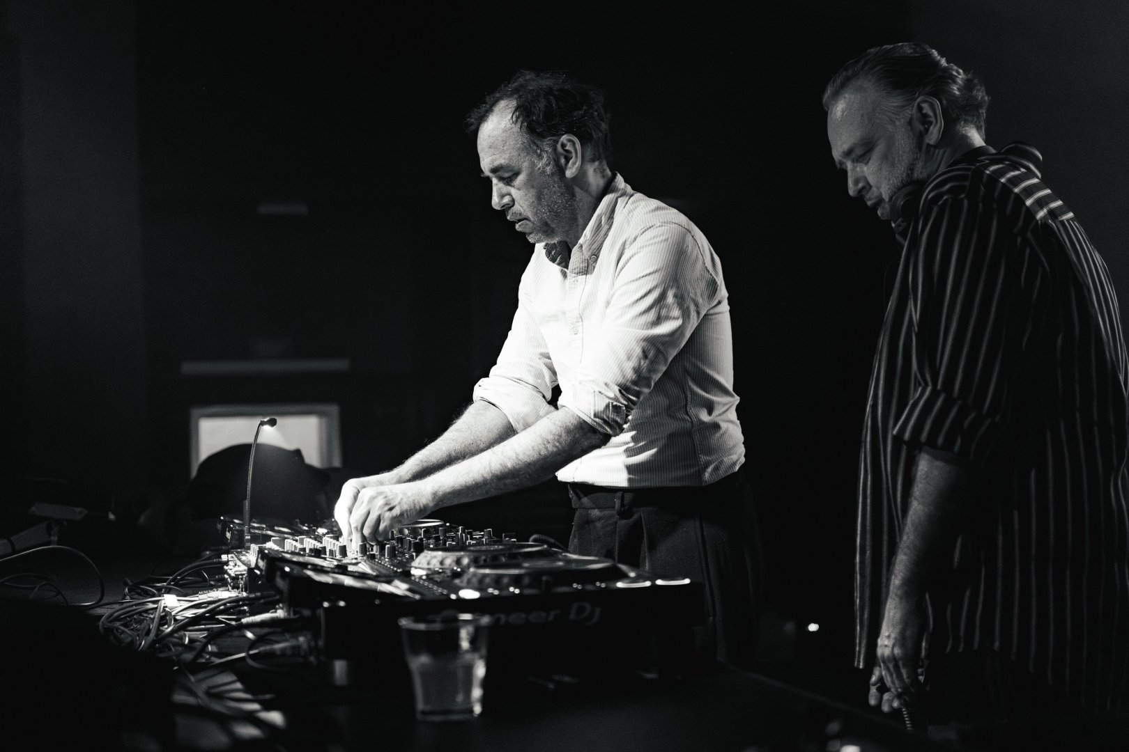 2MANYDJS | ROXY Prague