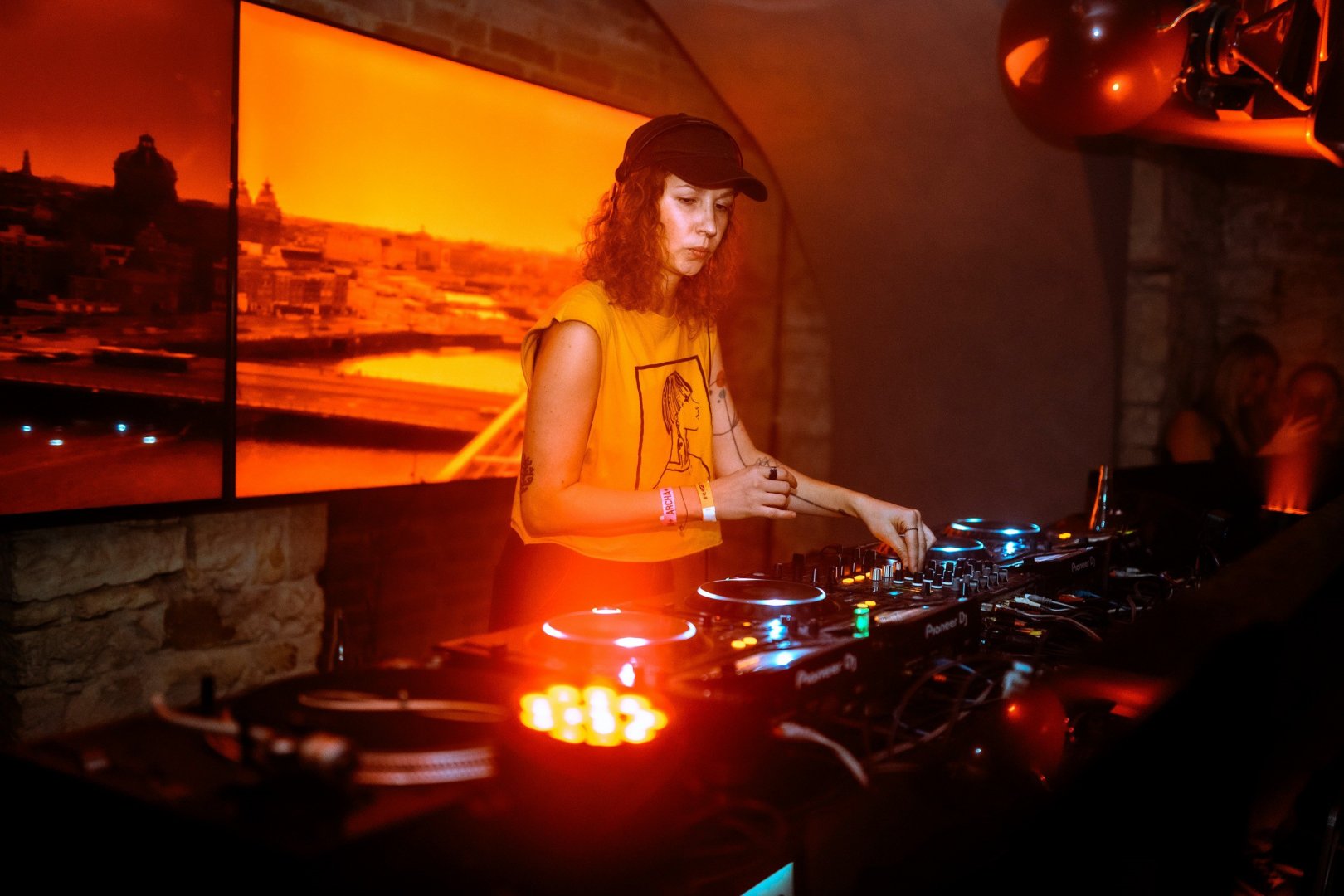 ADAM BEYER | ROXY Prague