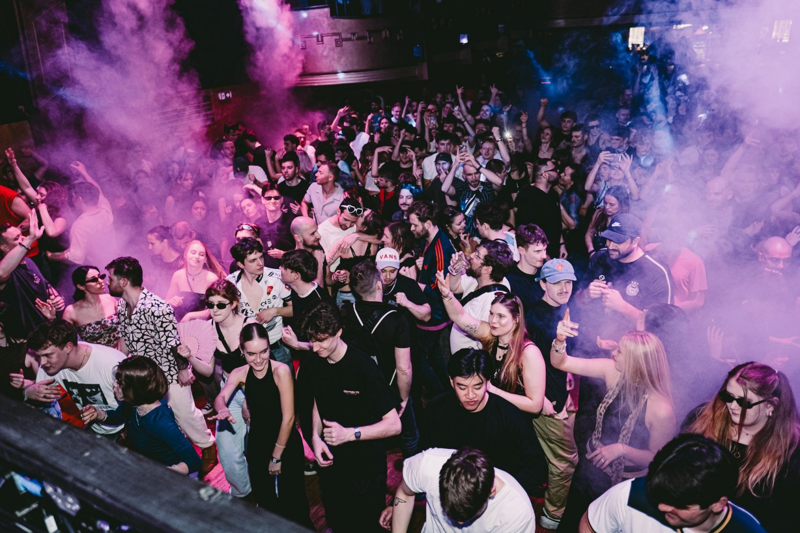 DJ HEARTSTRING | ROXY Prague