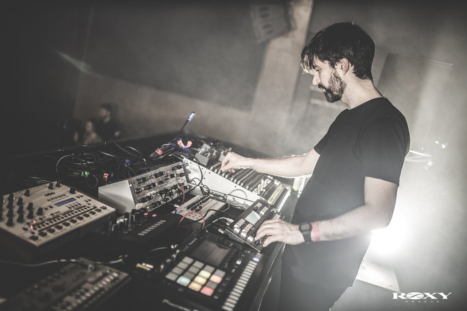 Benjamin Damage | ROXY Prague