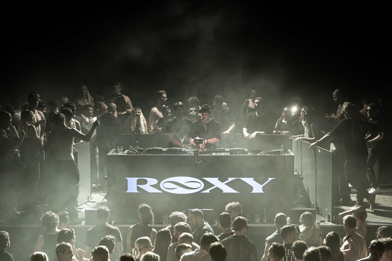 BASSWELL | ROXY Prague