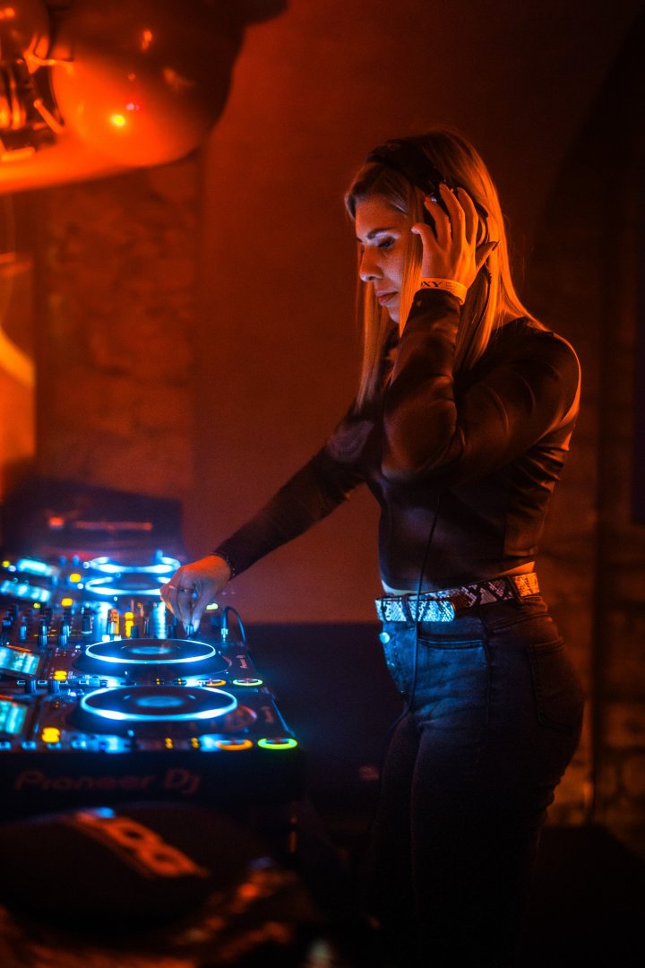 ADAM BEYER | ROXY Prague