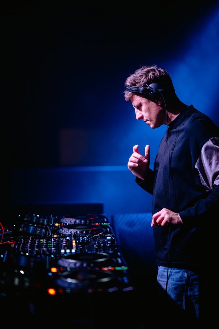 SULLY | ROXY Prague