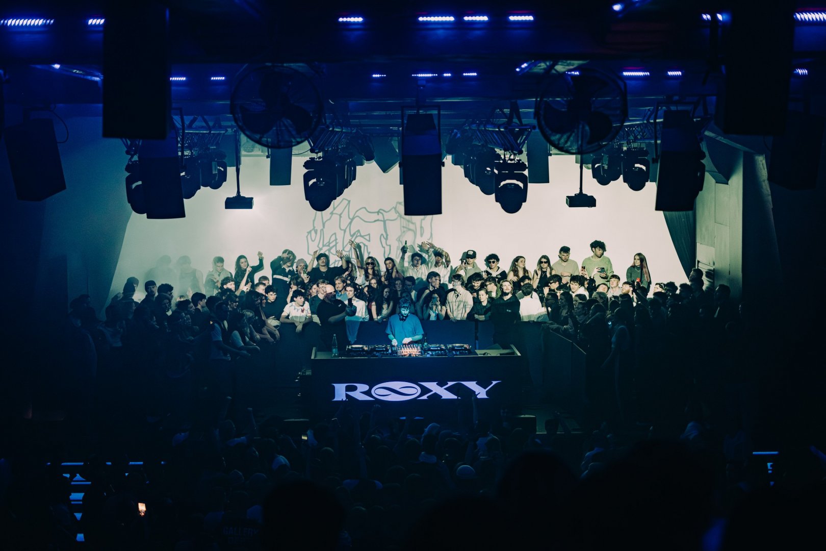 MALL GRAB | ROXY Prague