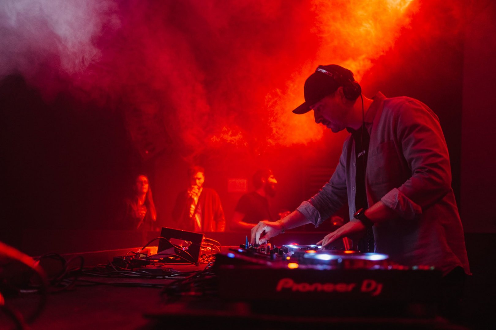 Hybrid Minds | ROXY Prague
