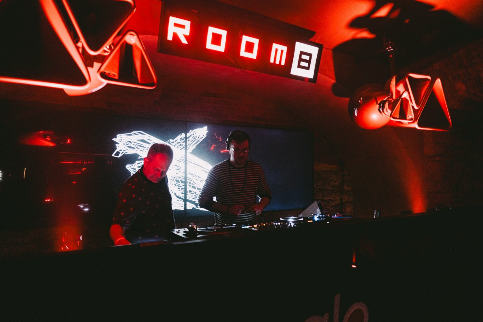 DJ HEARTSTRING | ROXY Prague