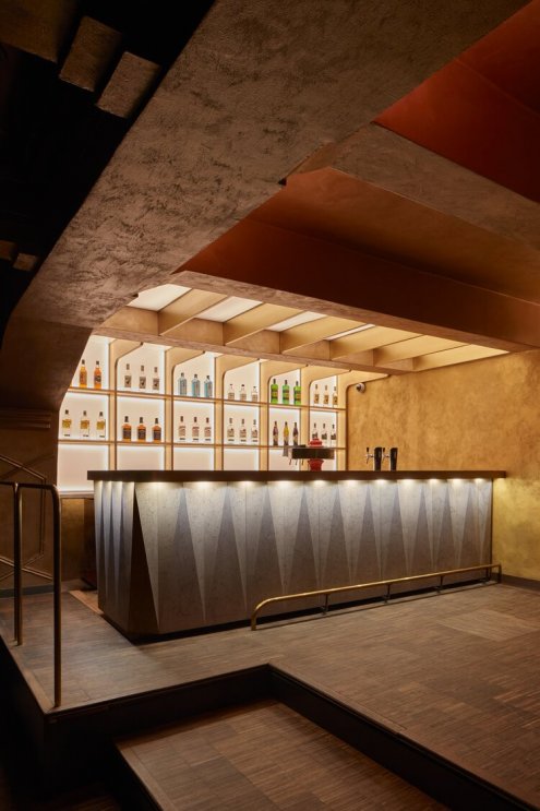 Klub ROXY má nové bary od Mar.s Architects