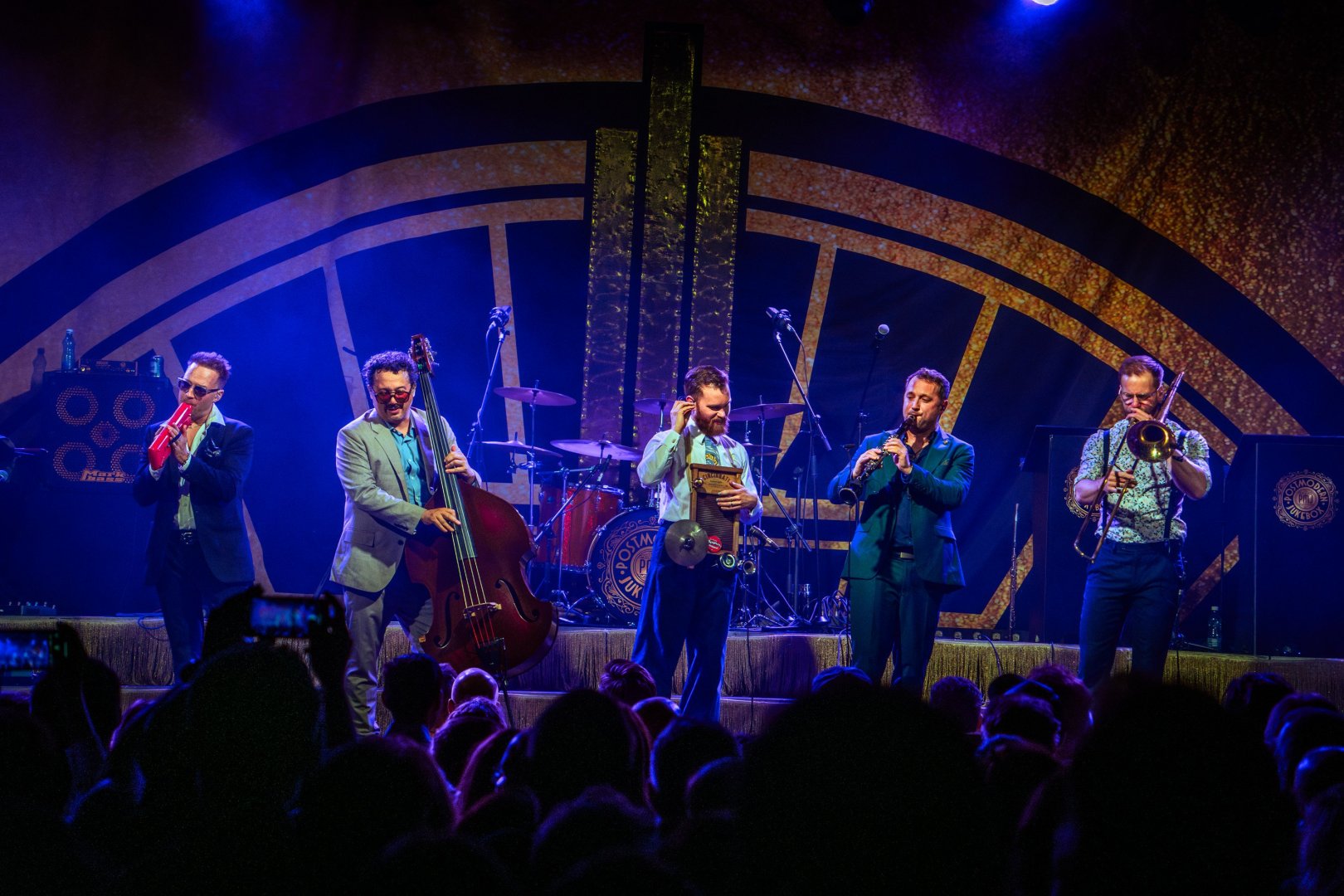 POSTMODERN JUKEBOX | ROXY Prague