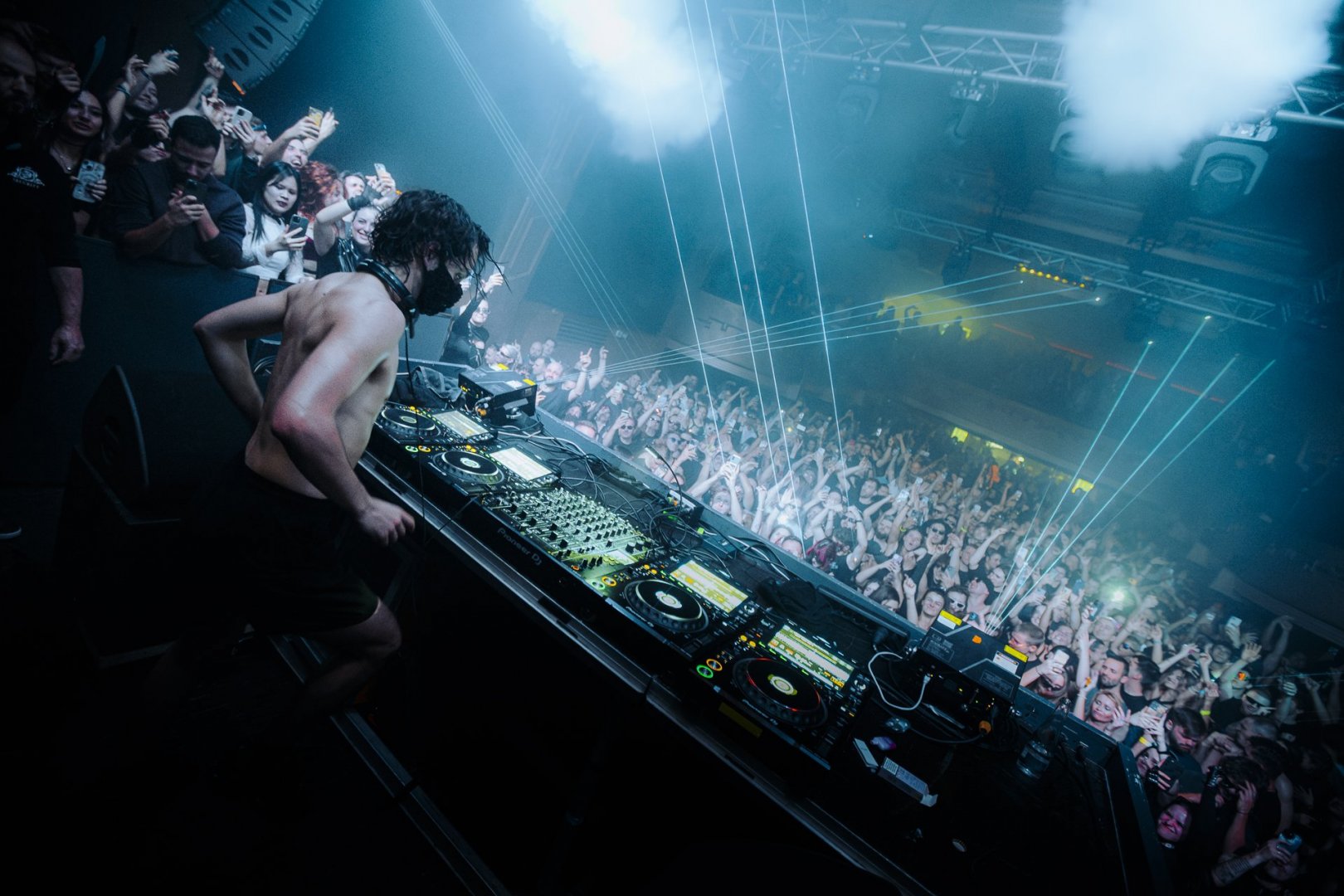 I HATE MODELS | ROXY Prague