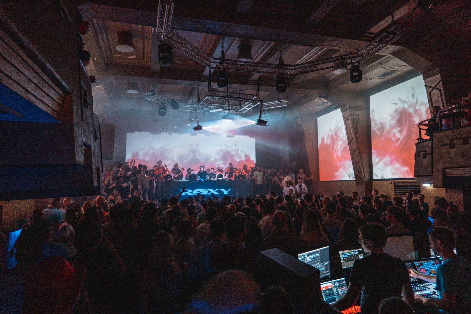 Yotto | ROXY Prague