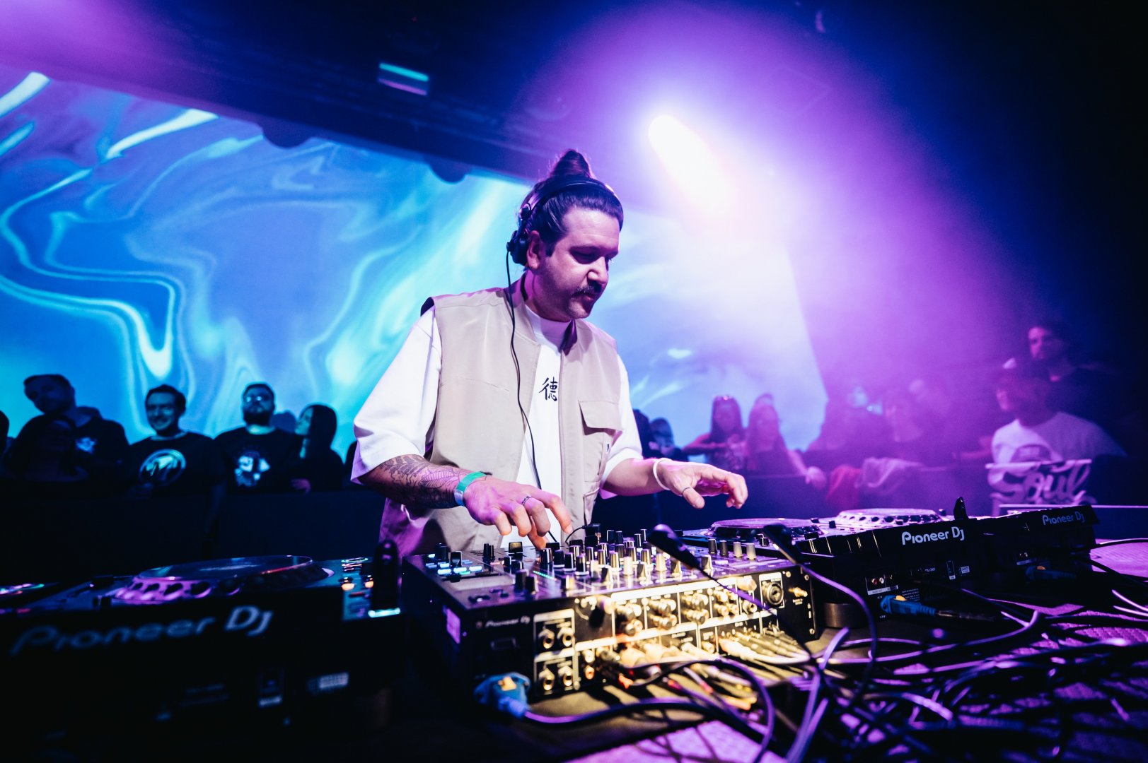 LONDON ELEKTRICITY & ETHERWOOD | ROXY Prague