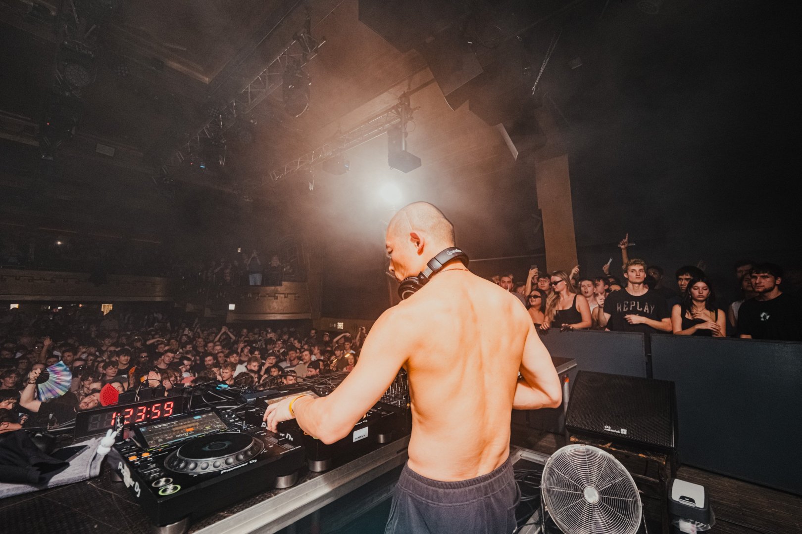 ¥ØU$UK€ ¥UK1MAT$U | ROXY Prague