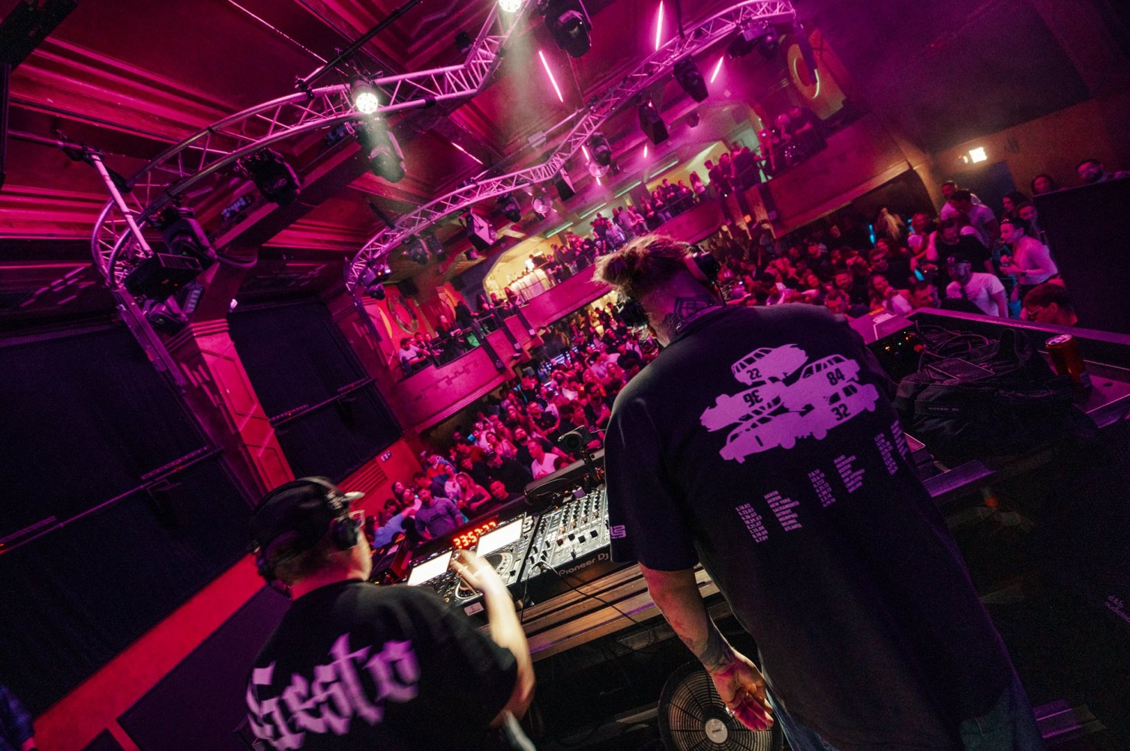 NETSKY WEEKENDER: DAY 1 | ROXY Prague