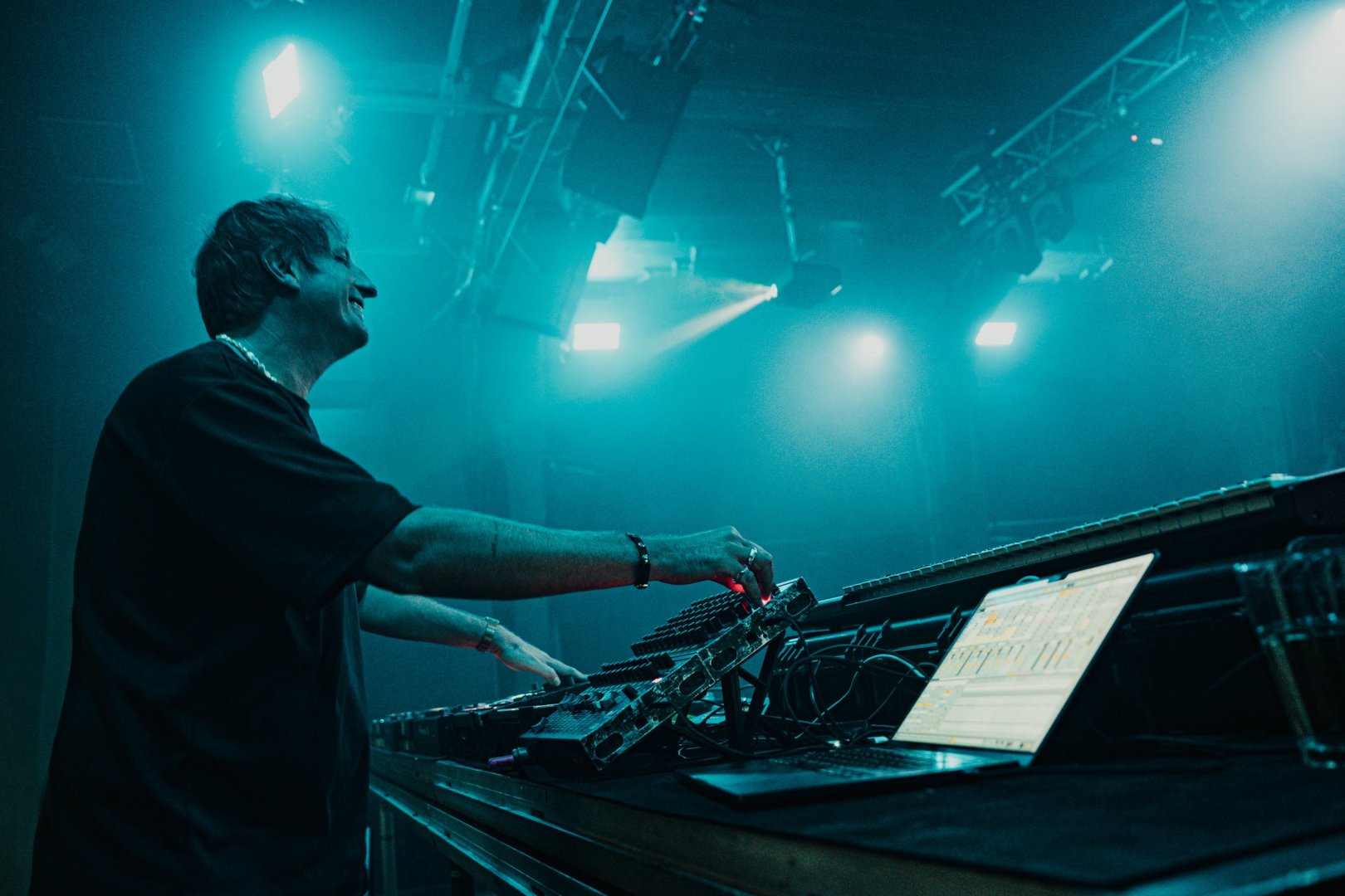 CHRISTIAN LÖFFLER | ROXY Prague