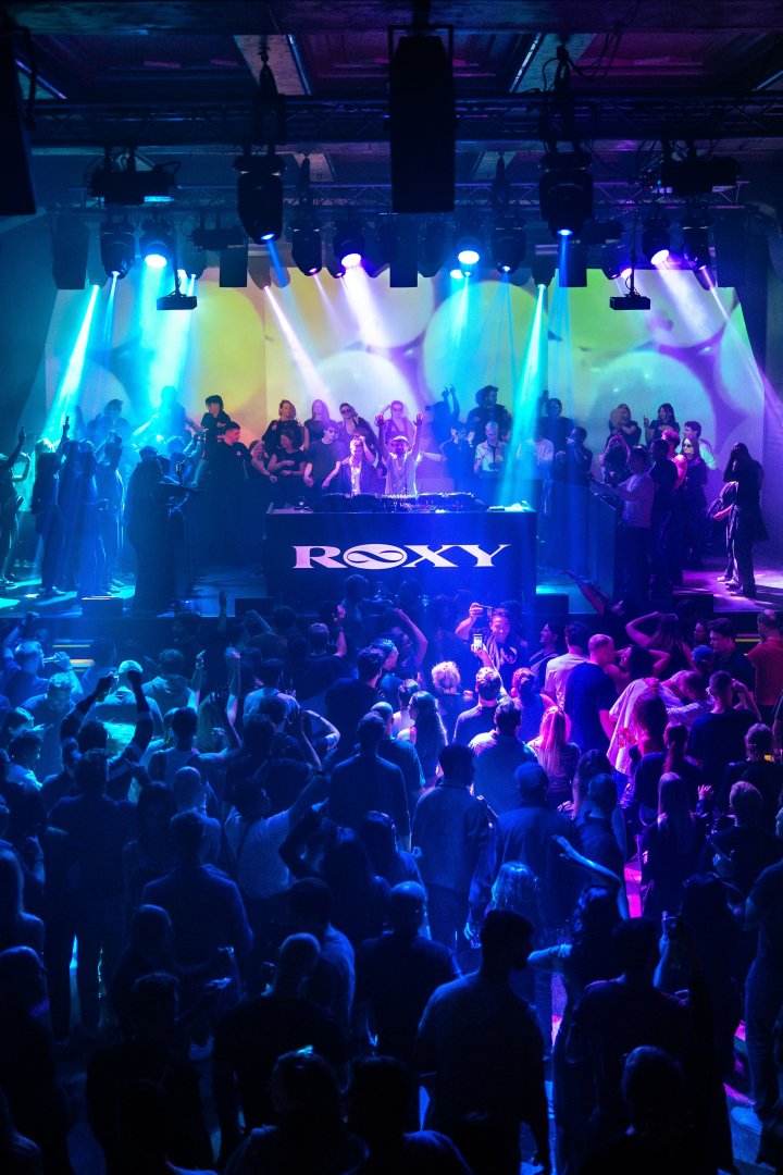 SWIMMING PAUL | ROXY Prague