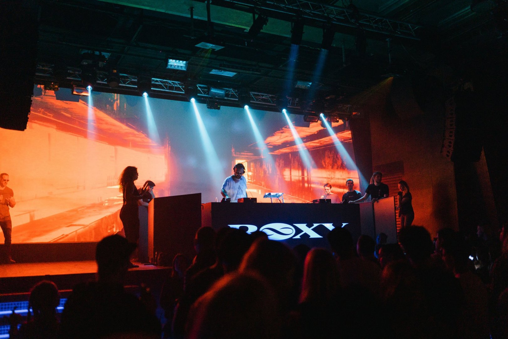 Climax: Eli Brown | ROXY Prague