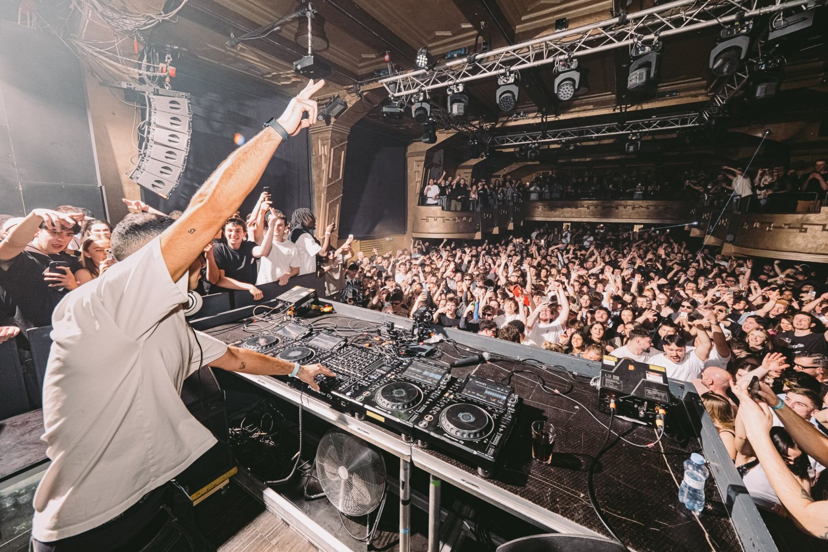 SAMMY VIRJI | ROXY Prague