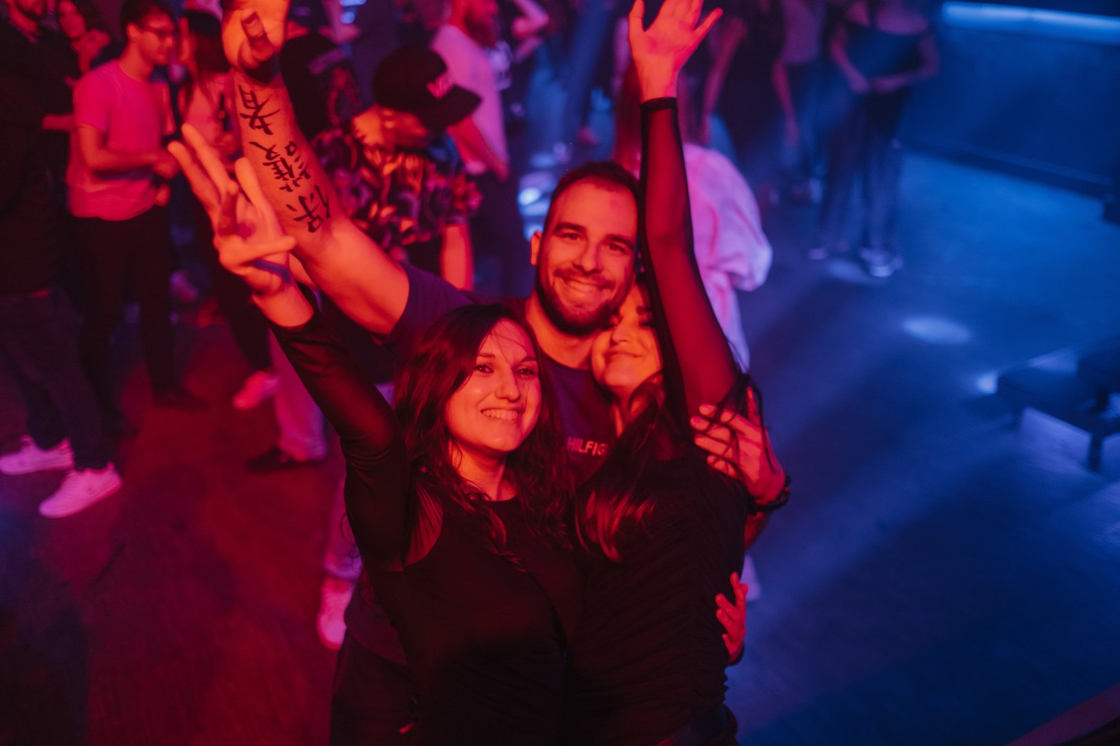 BOU & B LIVE 247 | ROXY Prague
