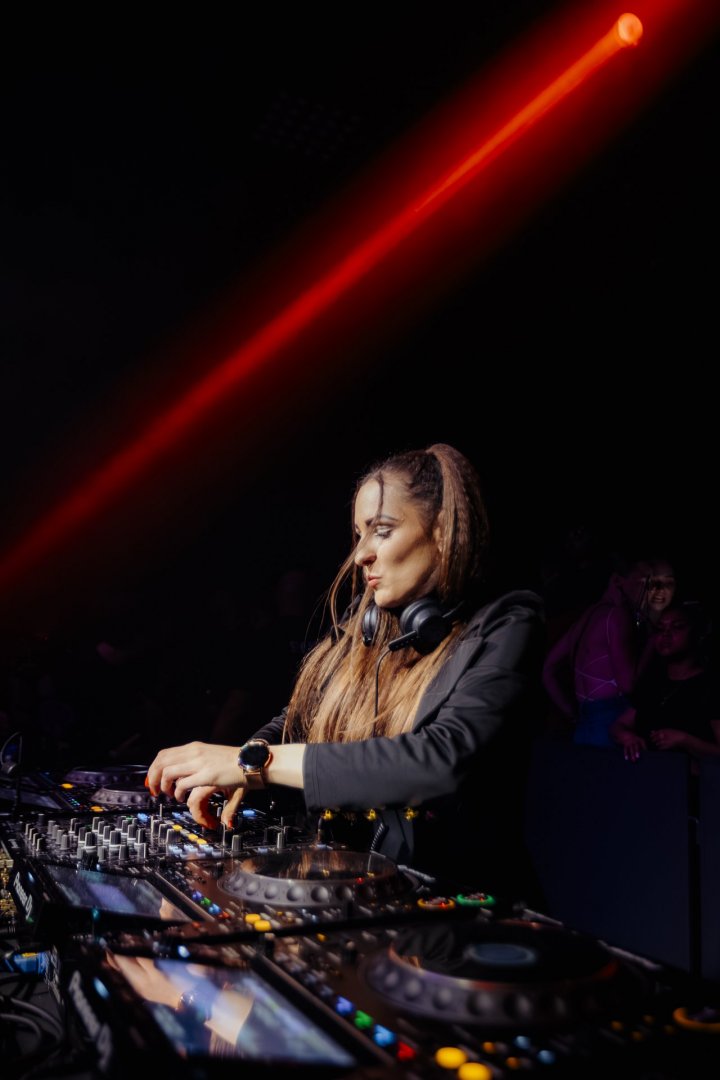 WILKINSON WEEKENDER: DAY 1 | ROXY Prague