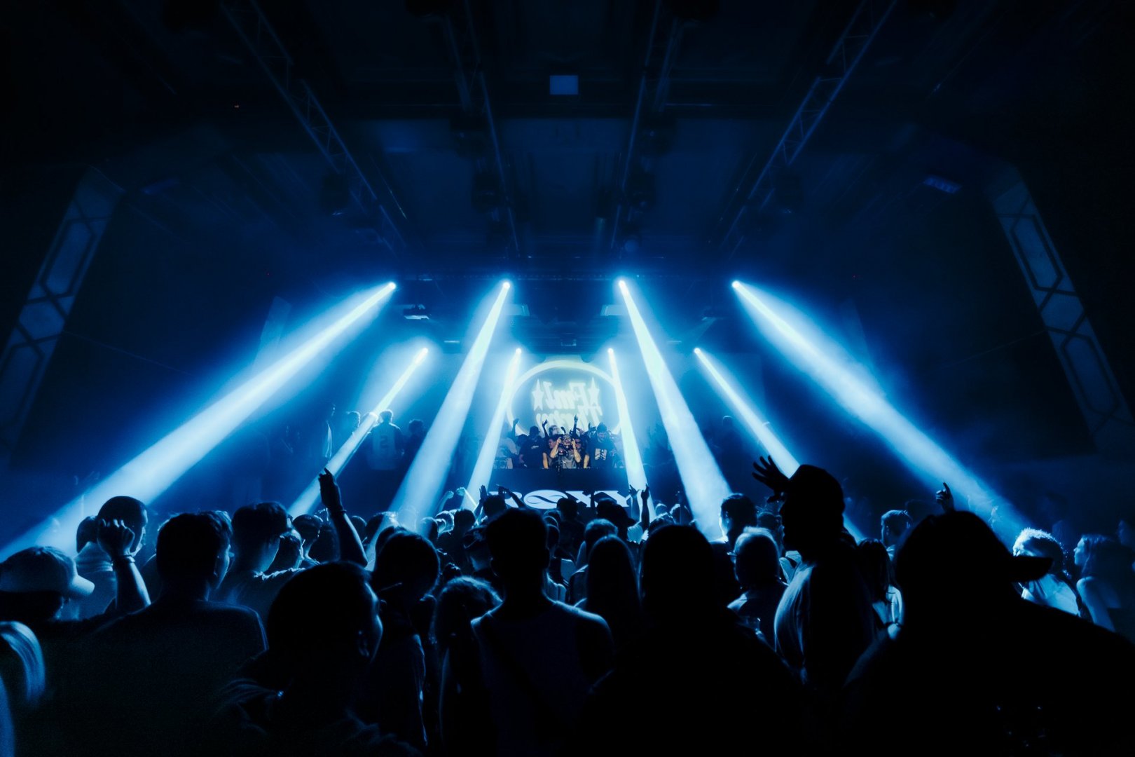 FMLTHRPY | ROXY Prague