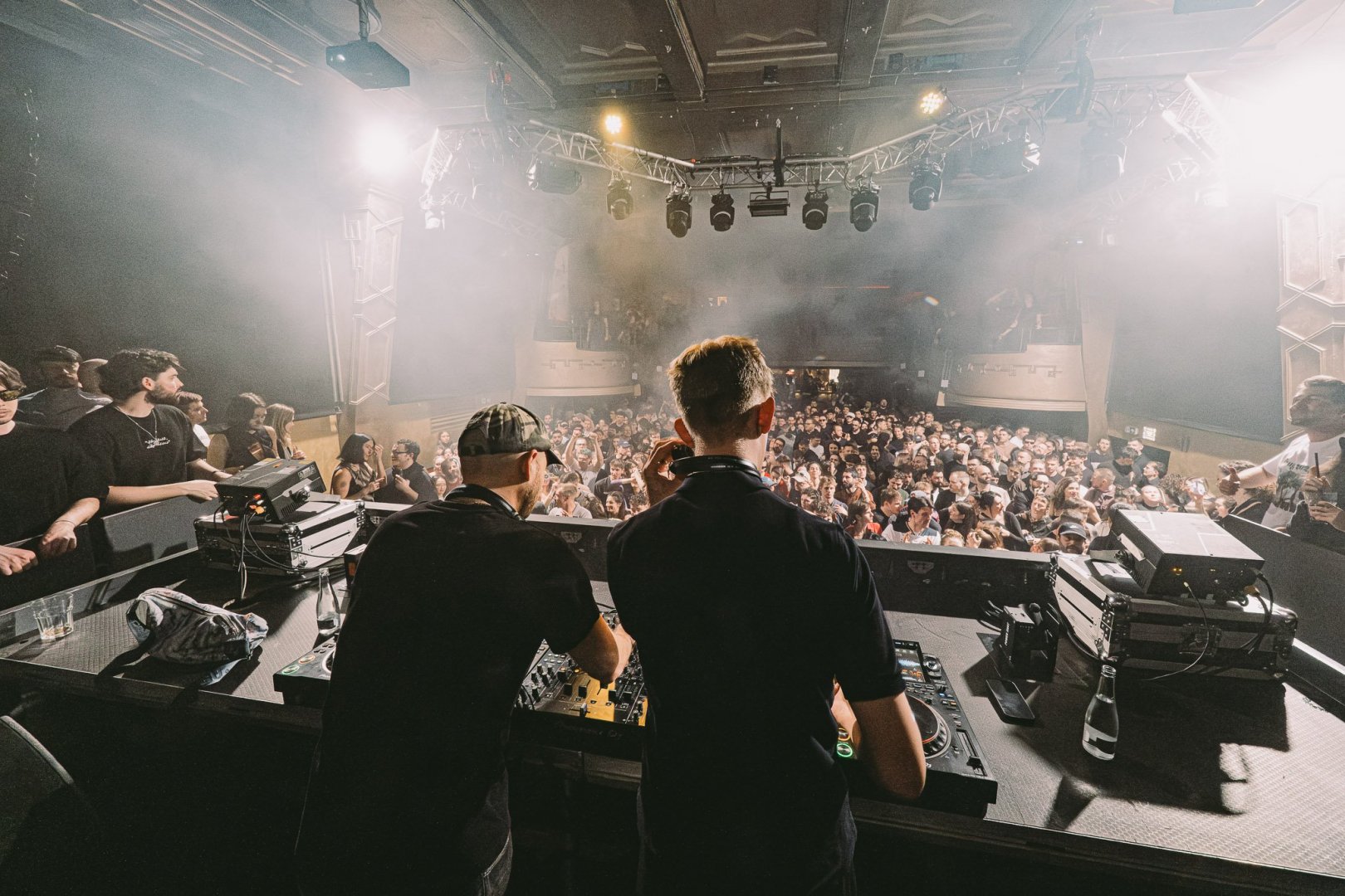 DJ HEARTSTRING | ROXY Prague