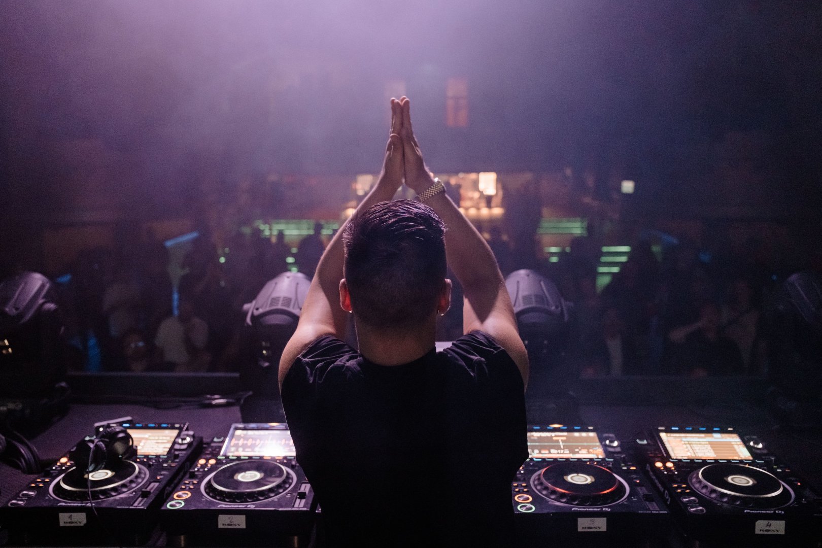 DOMBRESKY | ROXY Prague