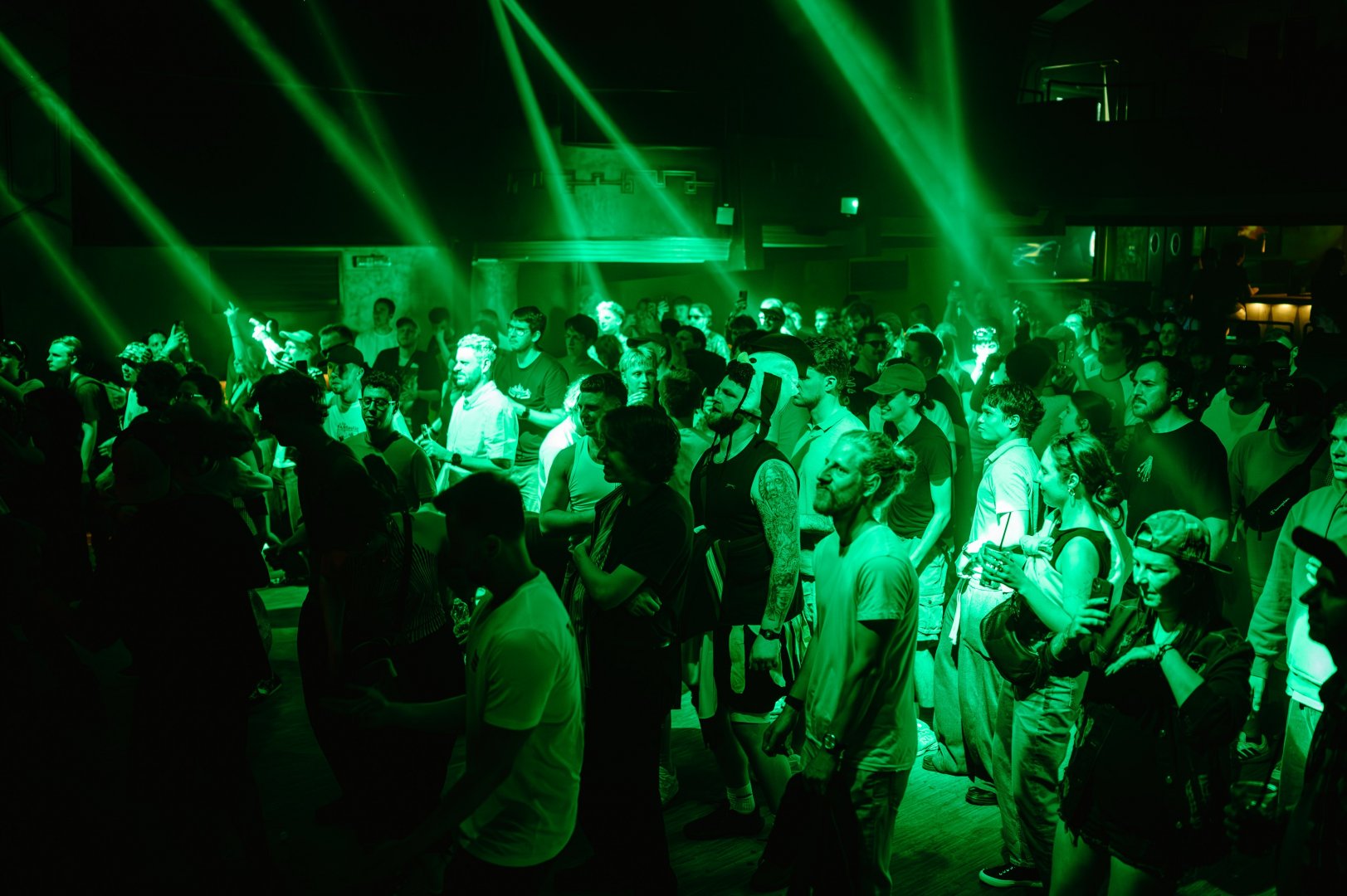 SULLY | ROXY Prague