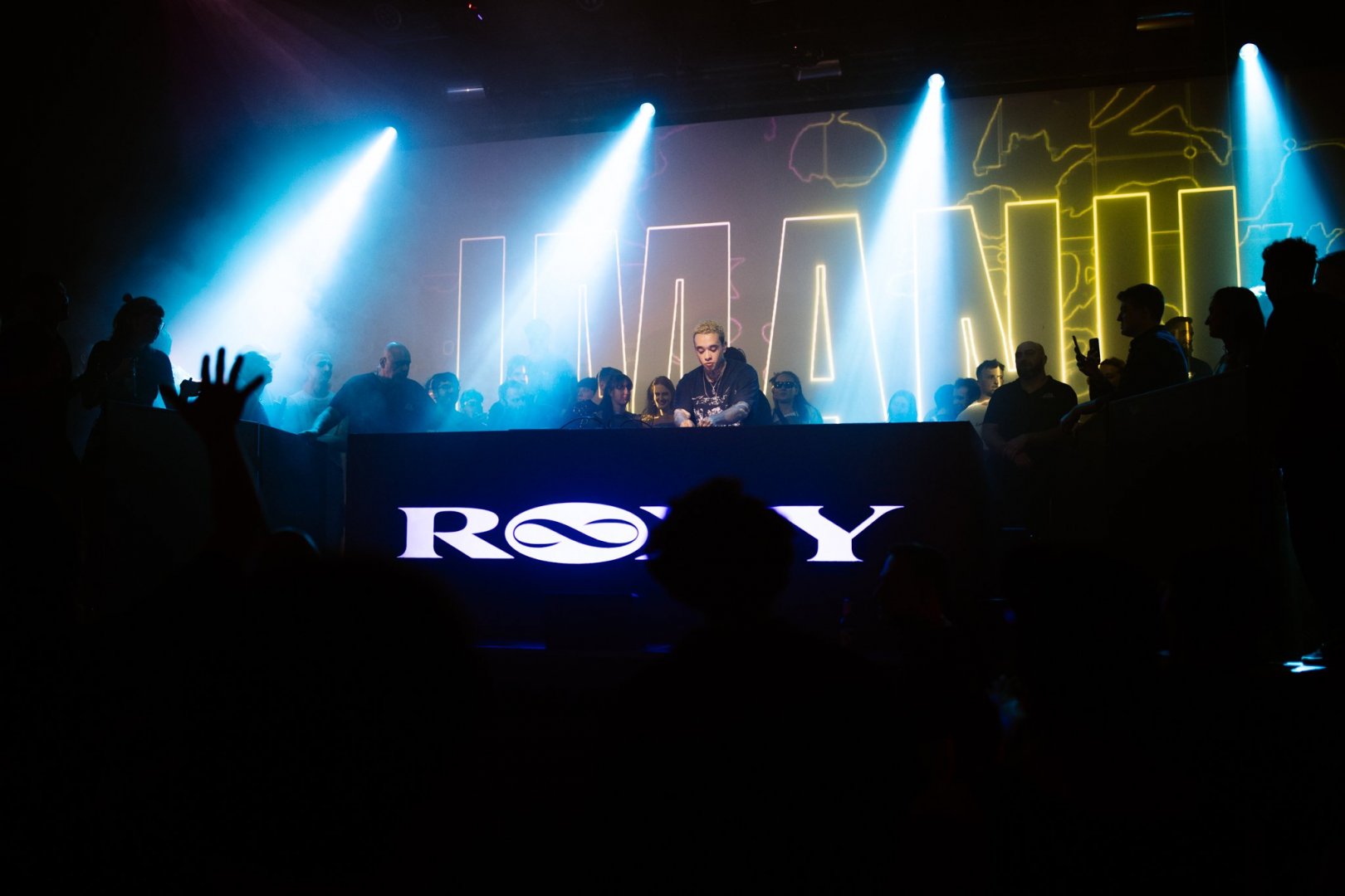 IMANU & THE CARACAL PROJECT | ROXY Prague