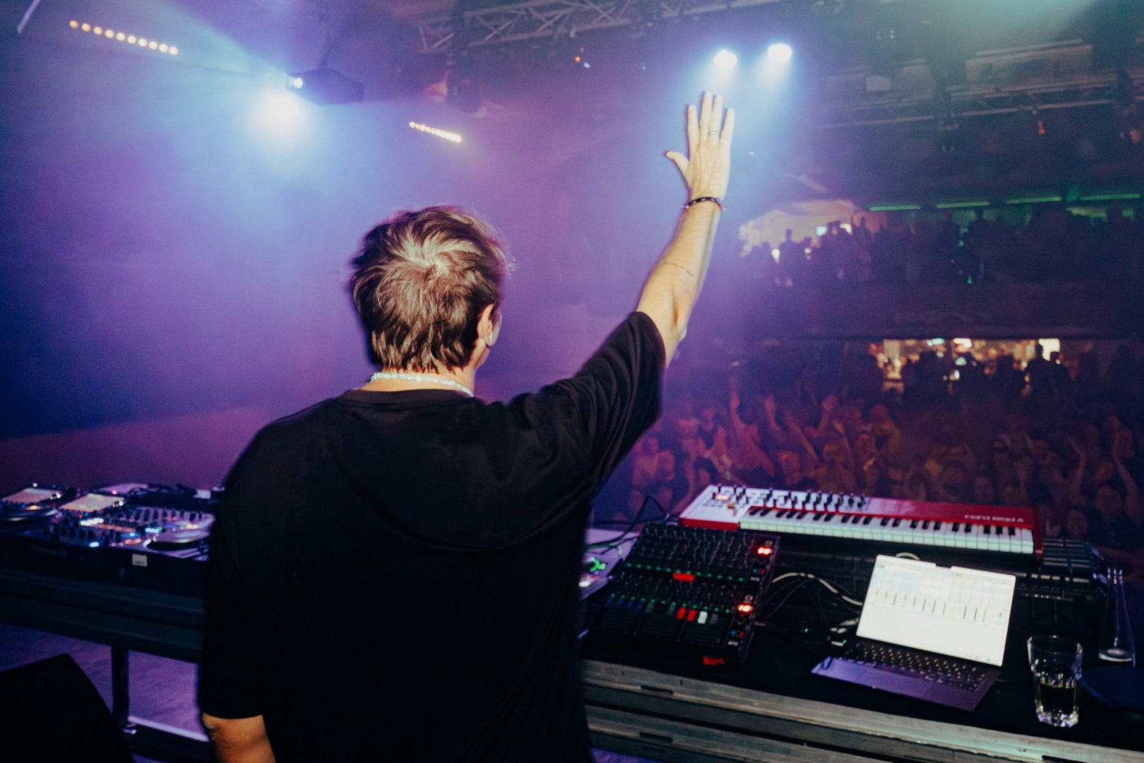 CHRISTIAN LÖFFLER | ROXY Prague