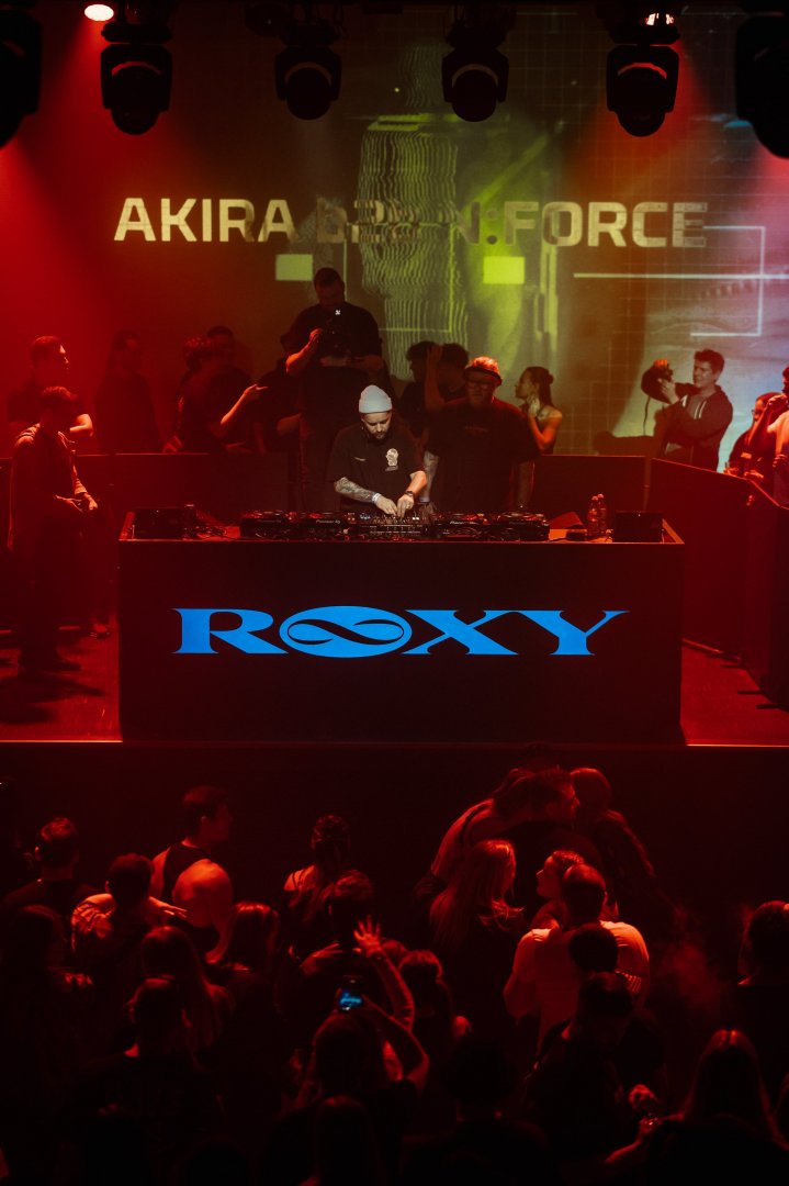 MOZEY | ROXY Prague