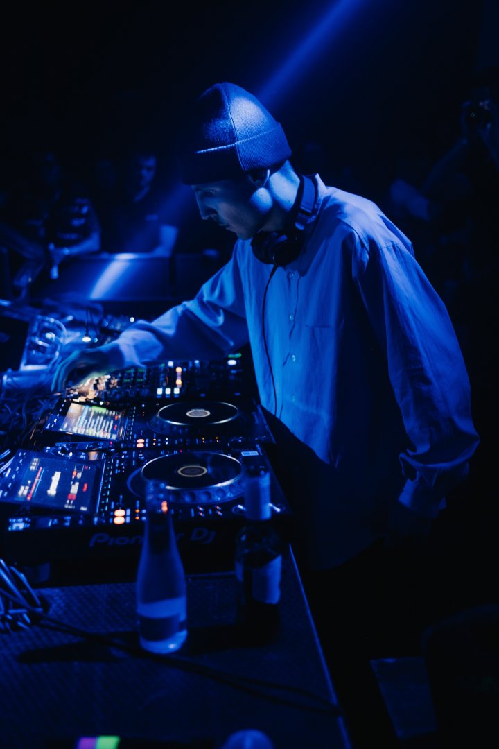 BOU & B LIVE 247 | ROXY Prague