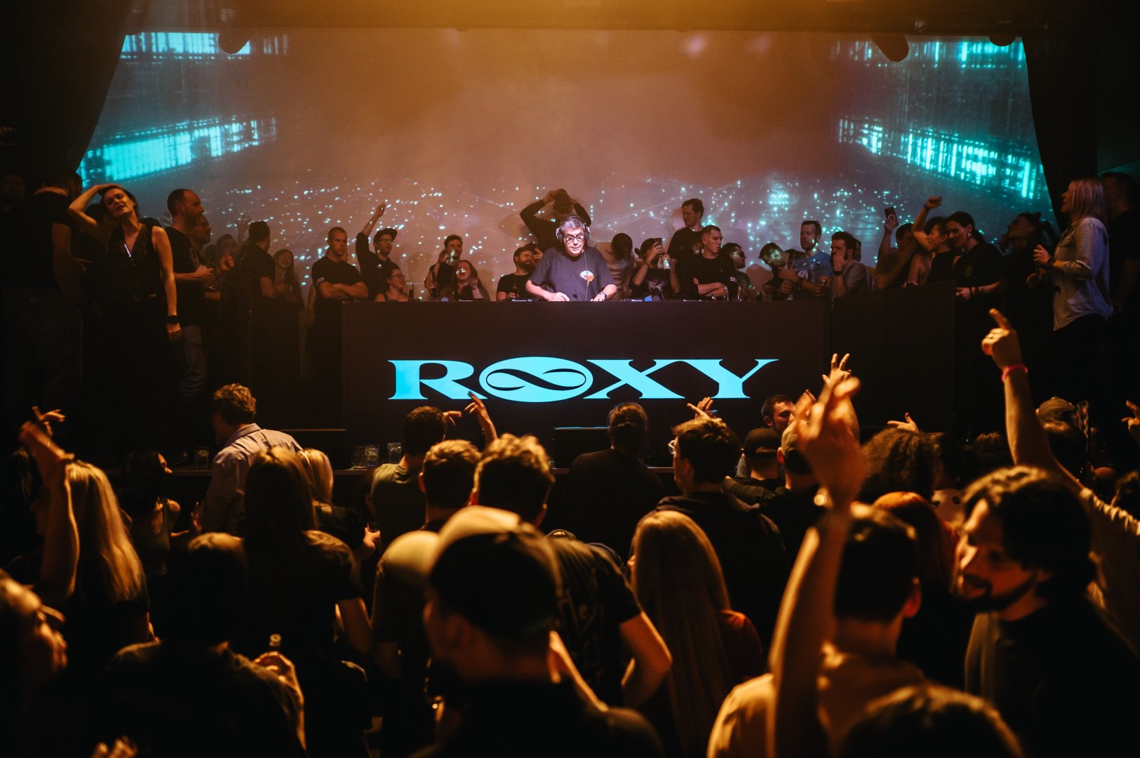 LONDON ELEKTRICITY & ETHERWOOD | ROXY Prague