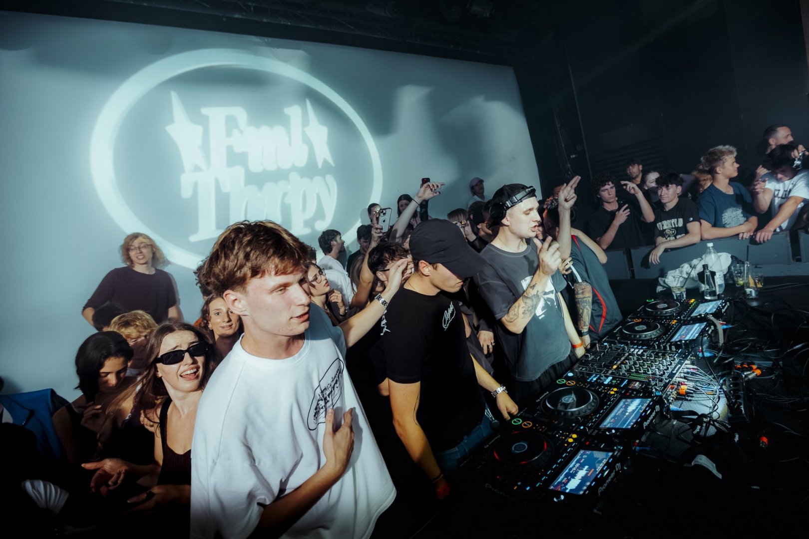 FMLTHRPY | ROXY Prague