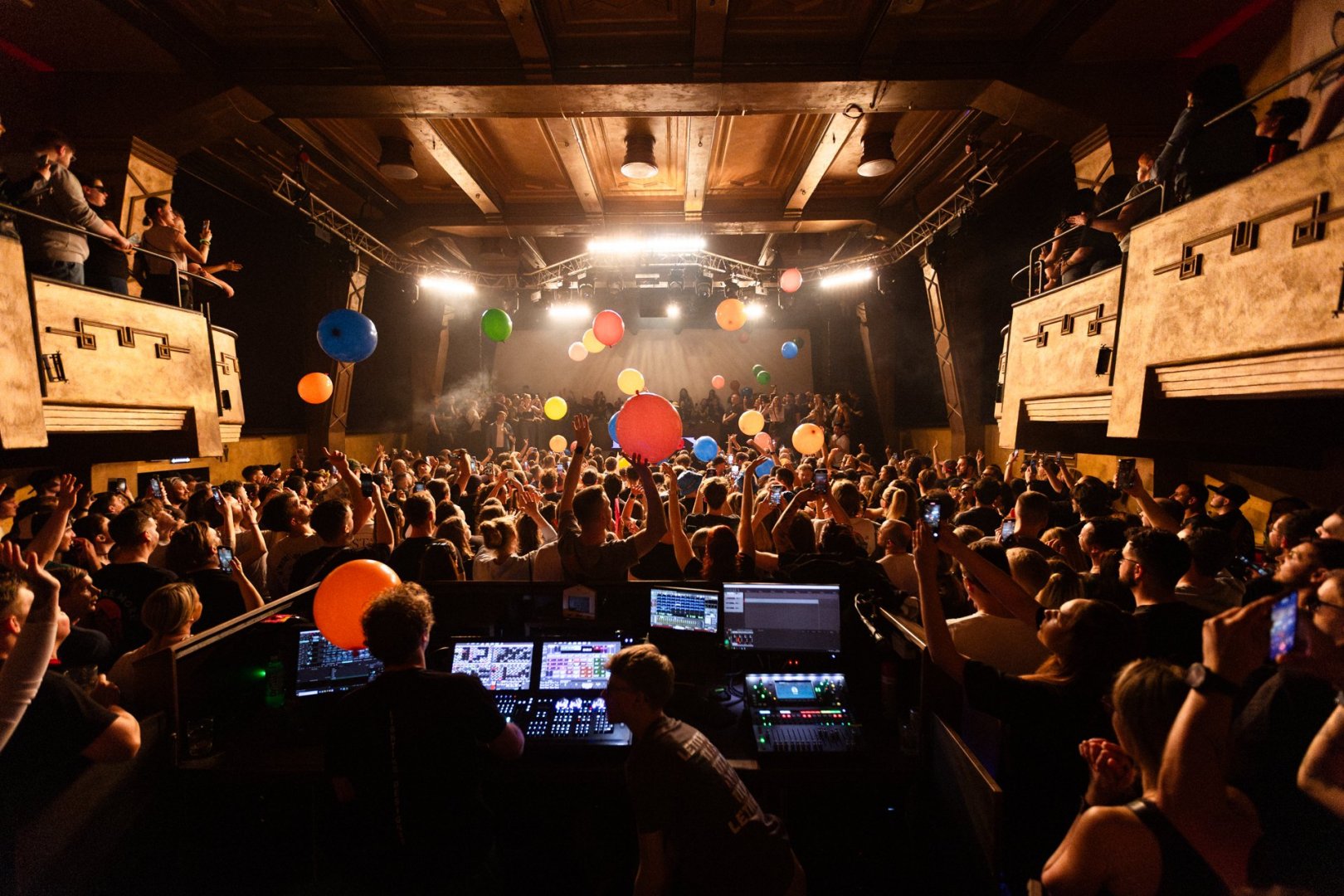 HYBRID MINDS DAY 1 | ROXY Prague