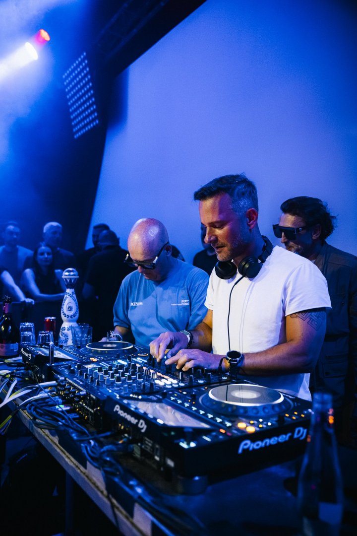 STEPHAN BODZIN | ROXY Prague
