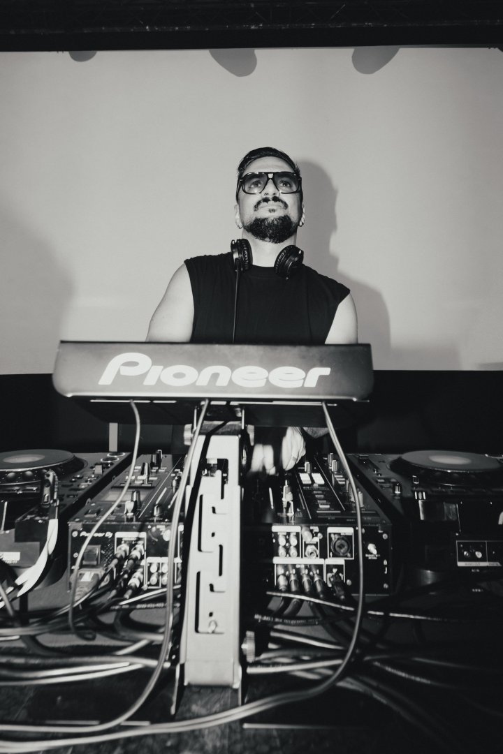 DOMBRESKY | ROXY Prague