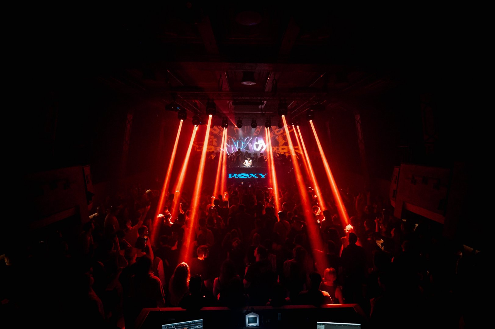 MOZEY | ROXY Prague