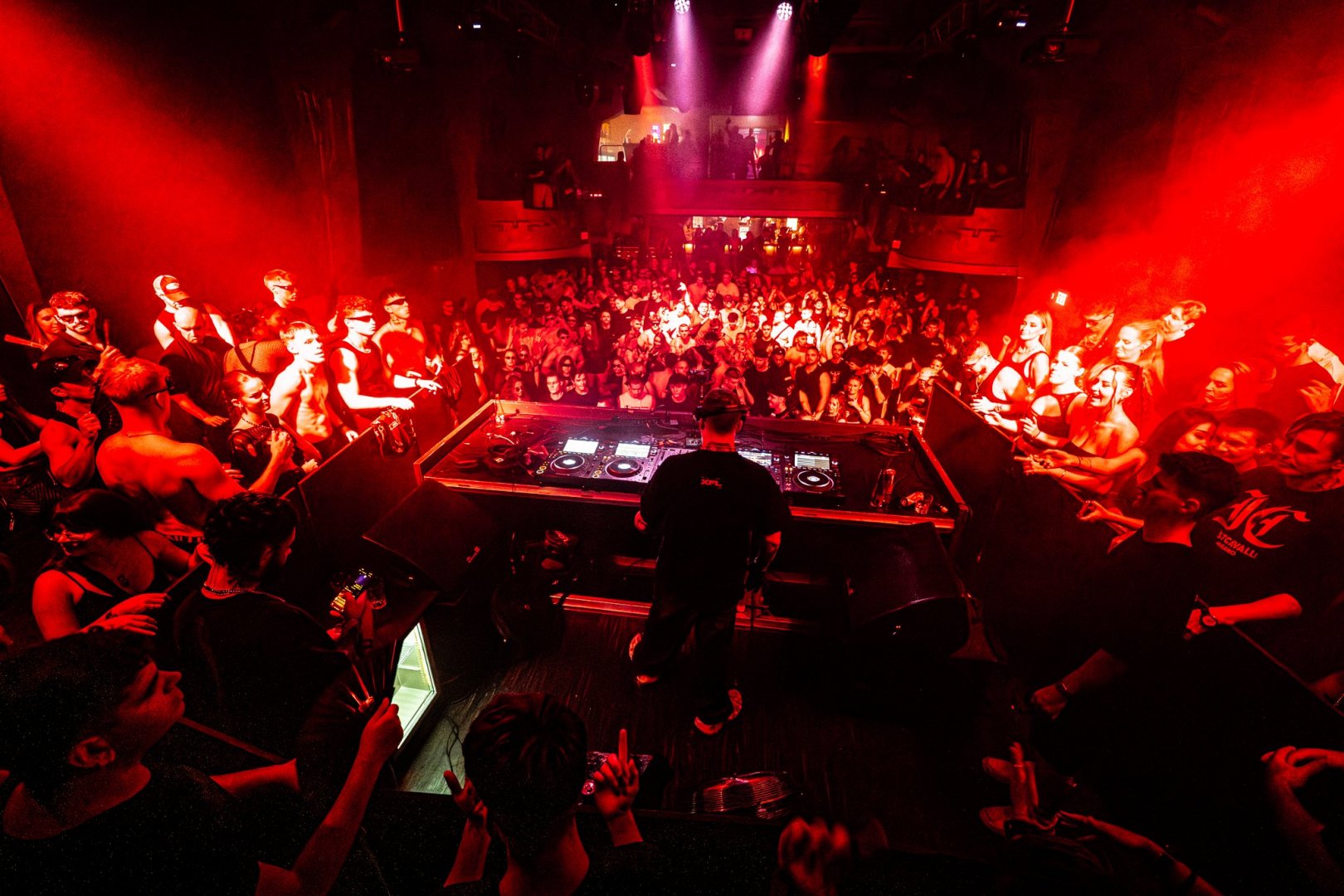 BASSWELL | ROXY Prague