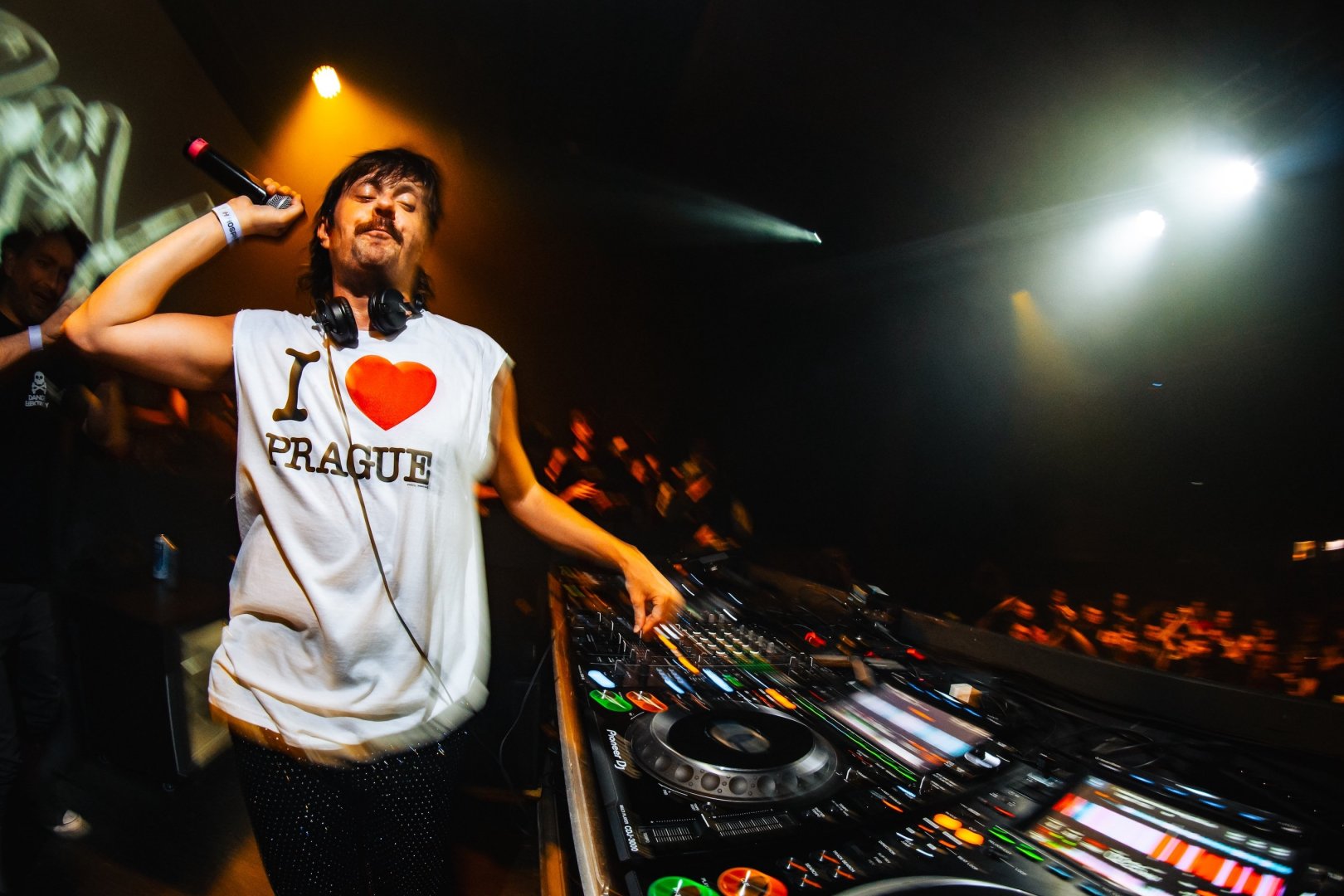 MOZEY | ROXY Prague
