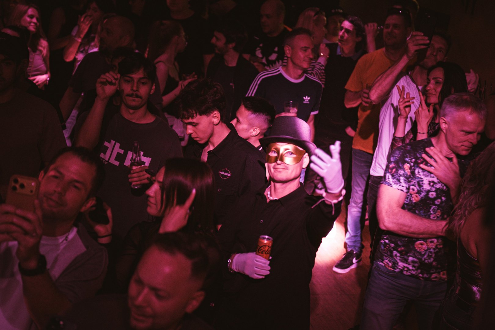 CLAPTONE | ROXY Prague