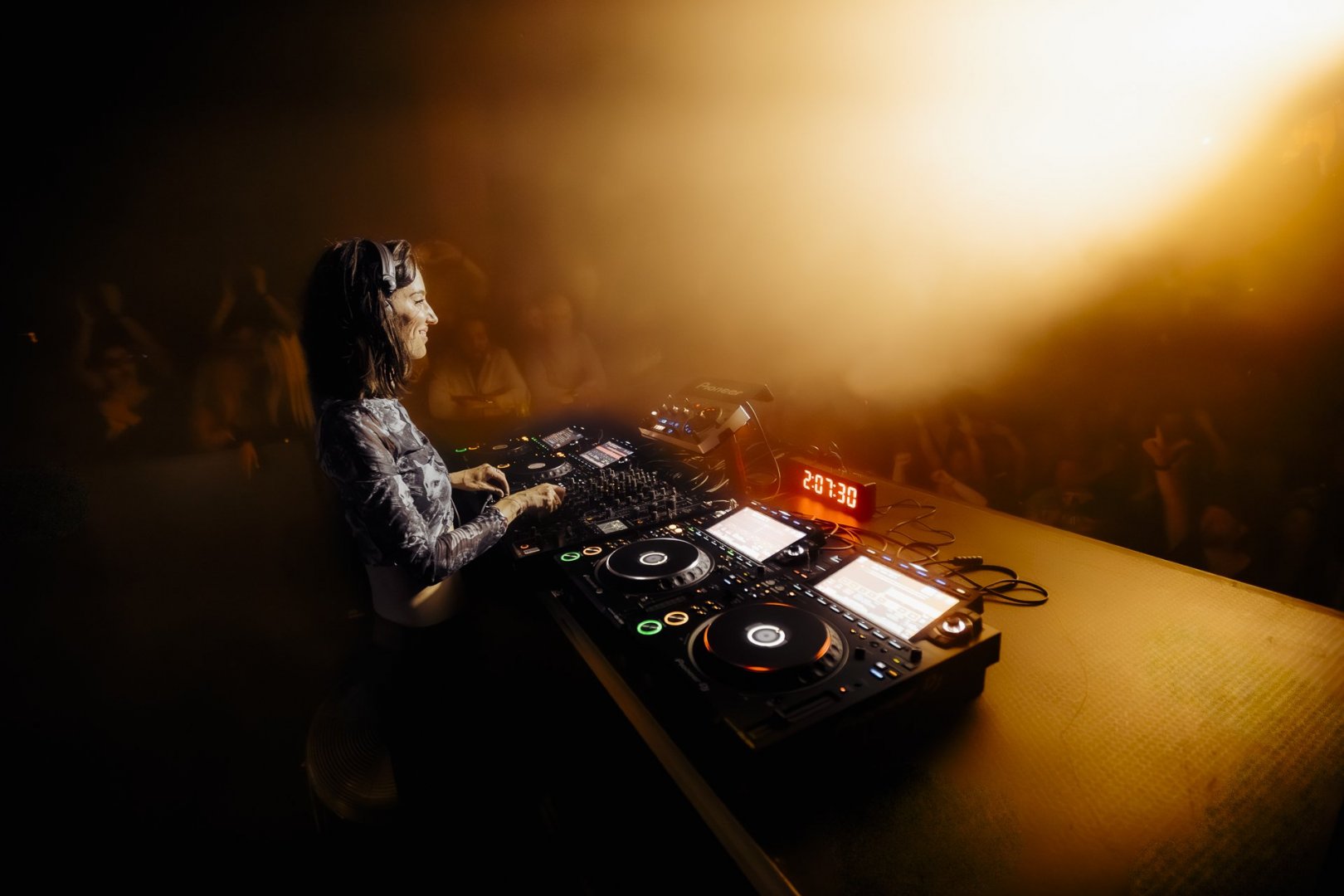 AMELIE LENS | ROXY Prague