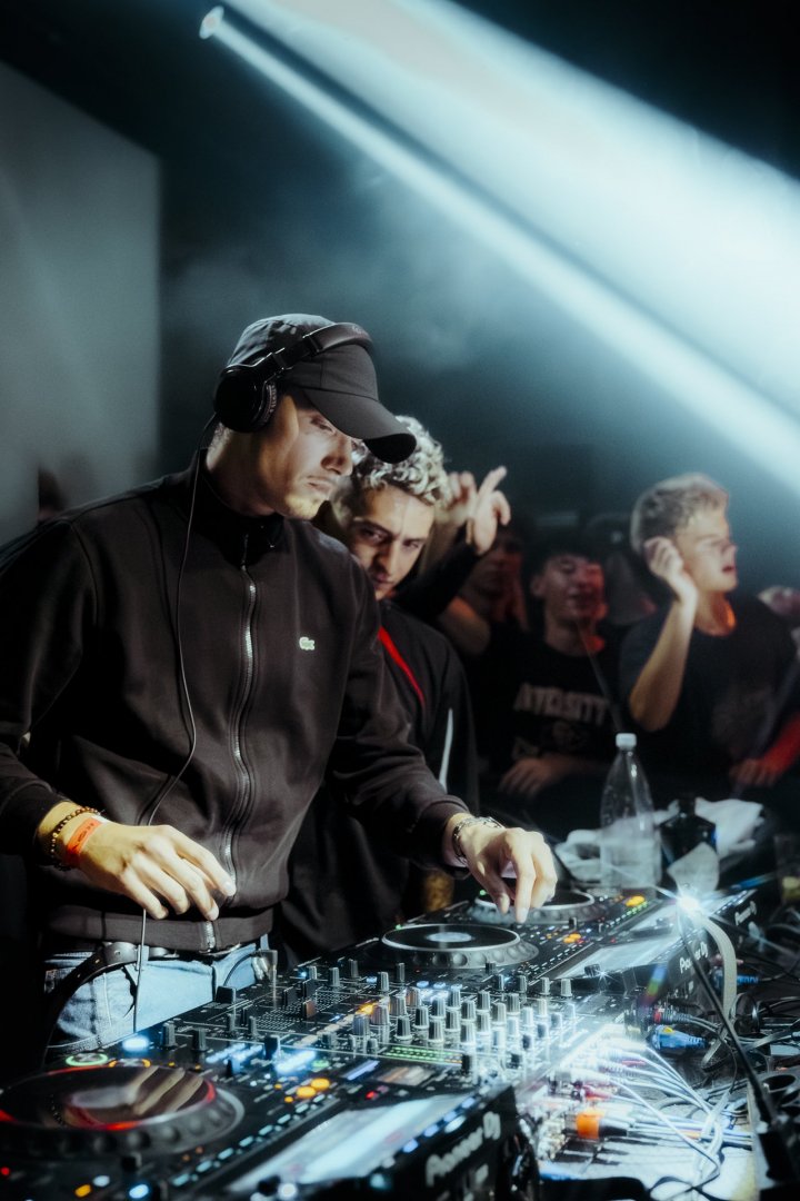 FMLTHRPY | ROXY Prague