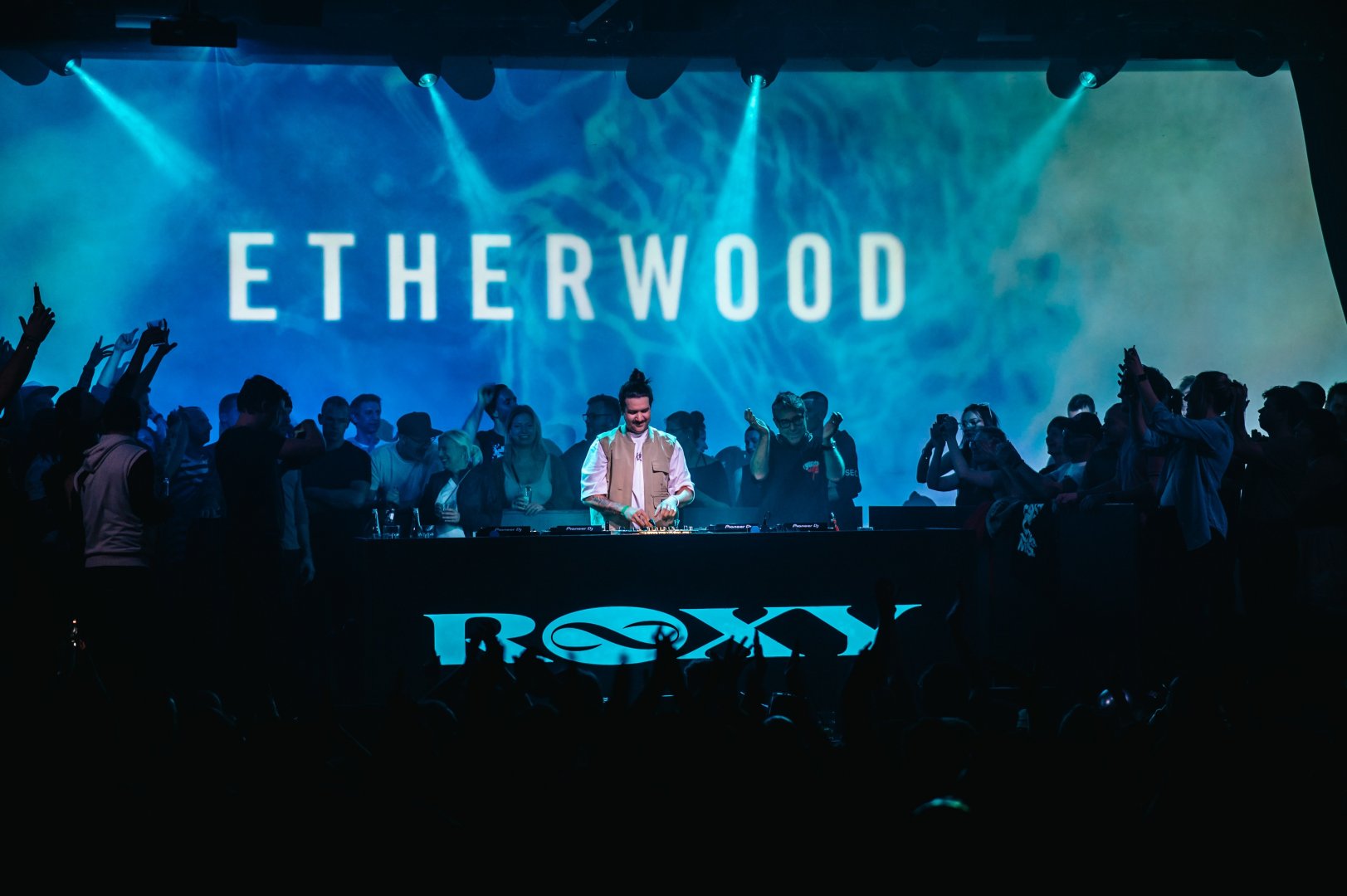 LONDON ELEKTRICITY & ETHERWOOD | ROXY Prague