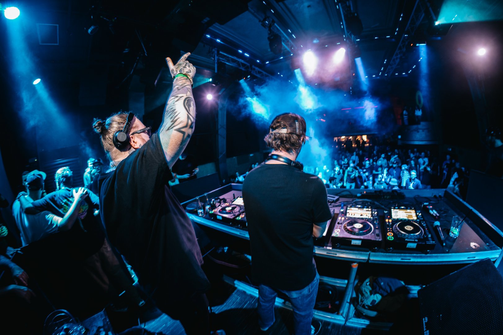 LONDON ELEKTRICITY & ETHERWOOD | ROXY Prague