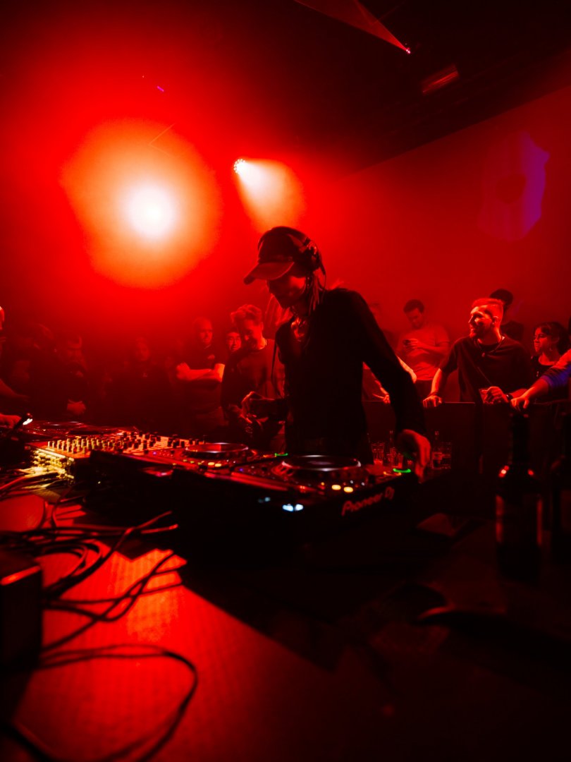 JOY ORBISON | ROXY Prague