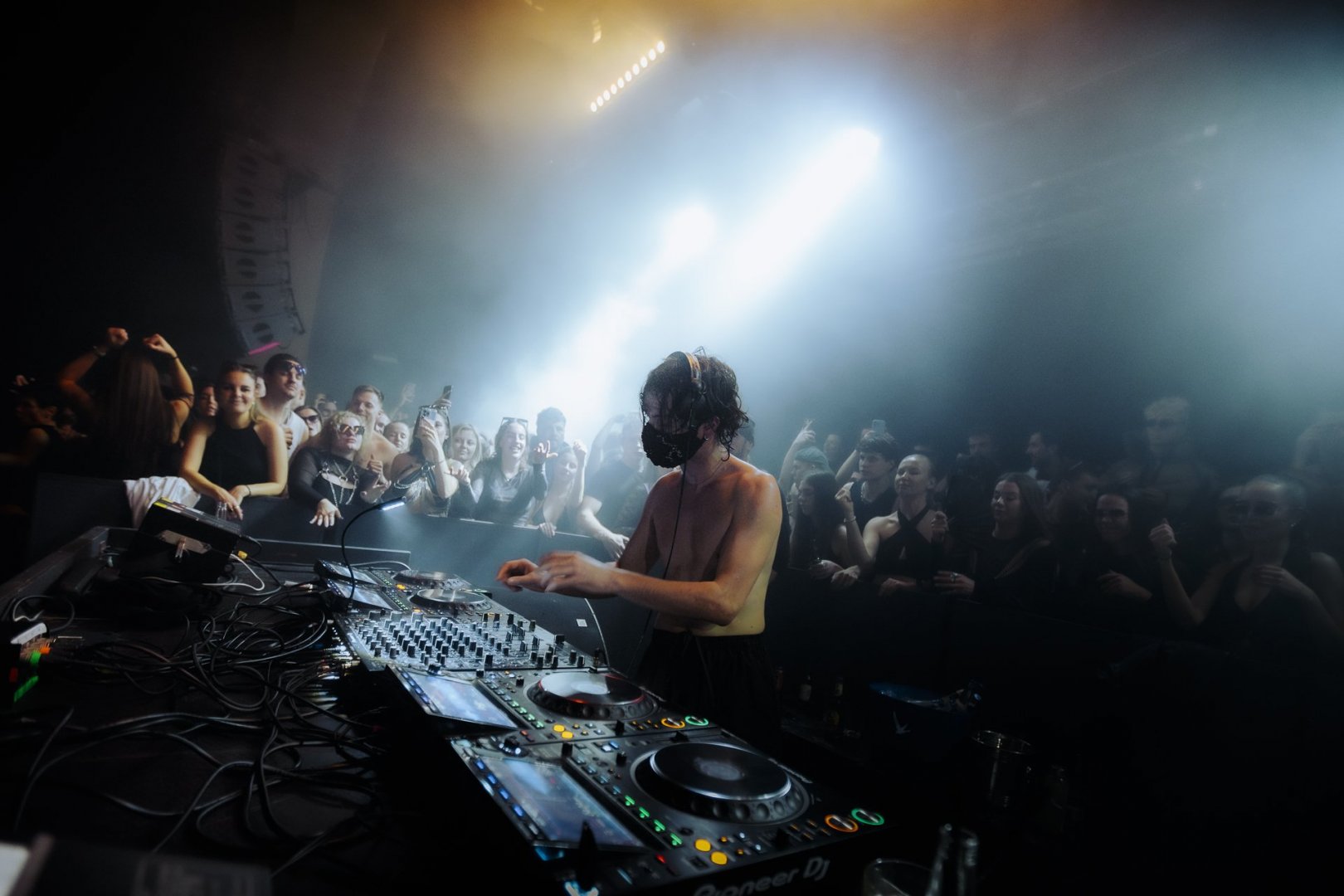 I HATE MODELS | ROXY Prague
