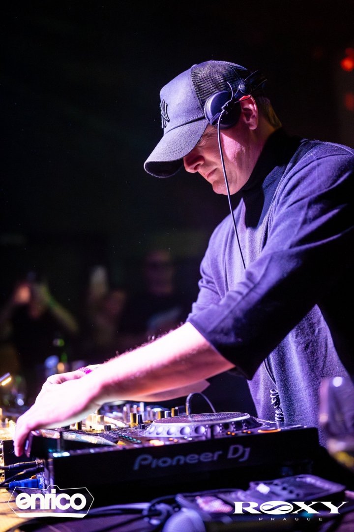 DJ ENRICO 50. BDAY W/ KRYDER | ROXY Prague