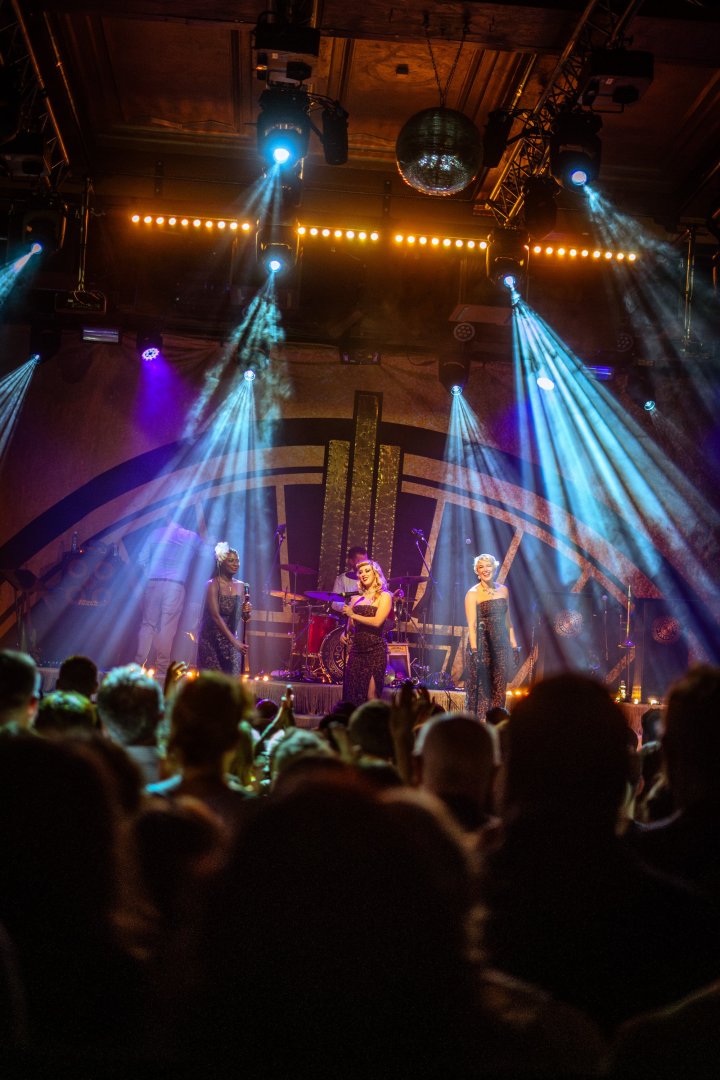 POSTMODERN JUKEBOX | ROXY Prague