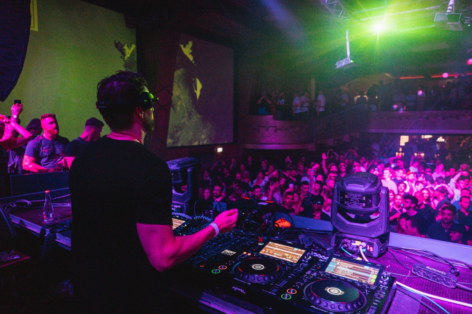 Yotto | ROXY Prague