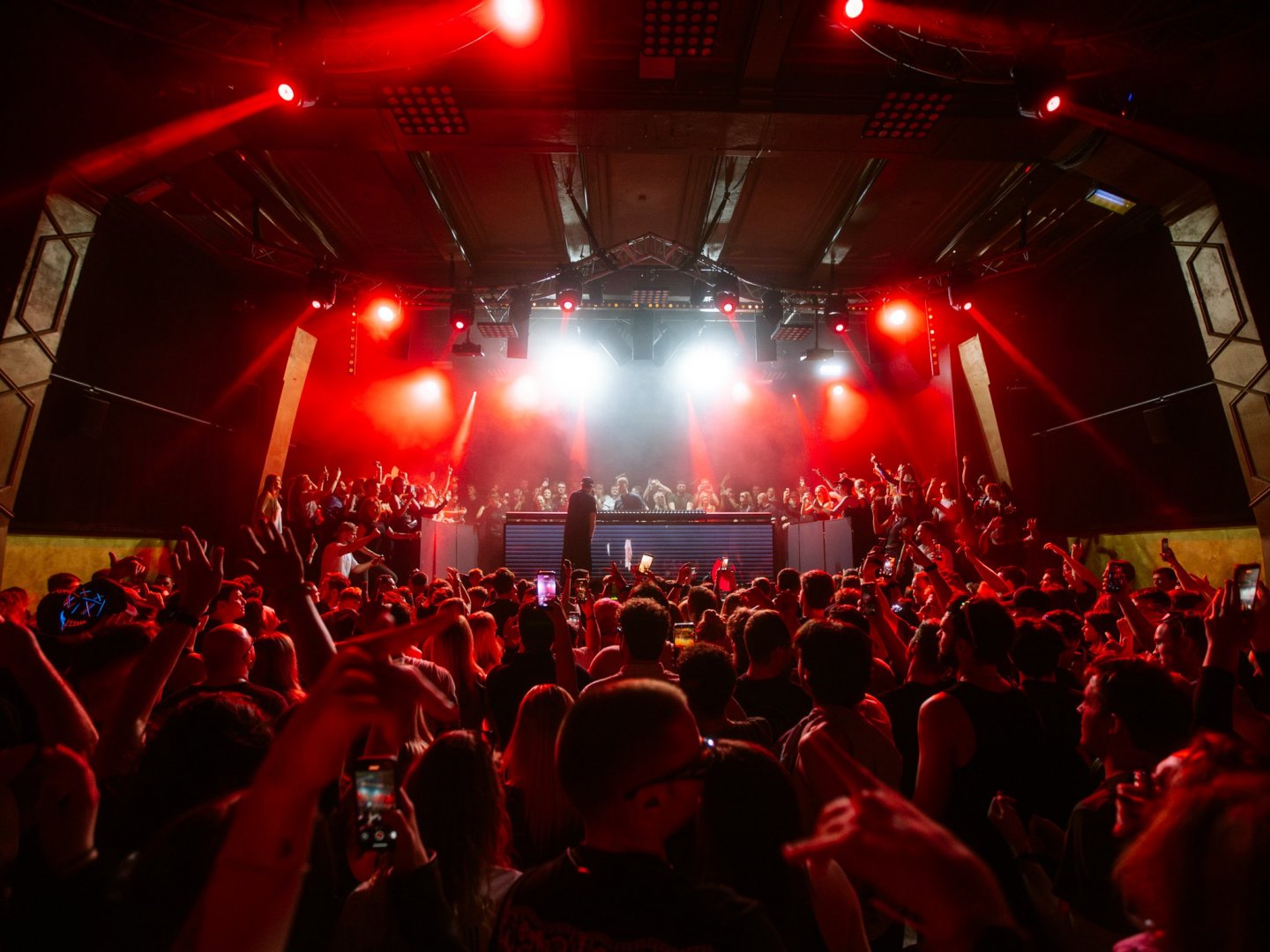 WILKINSON WEEKENDER: DAY 2 | ROXY Prague